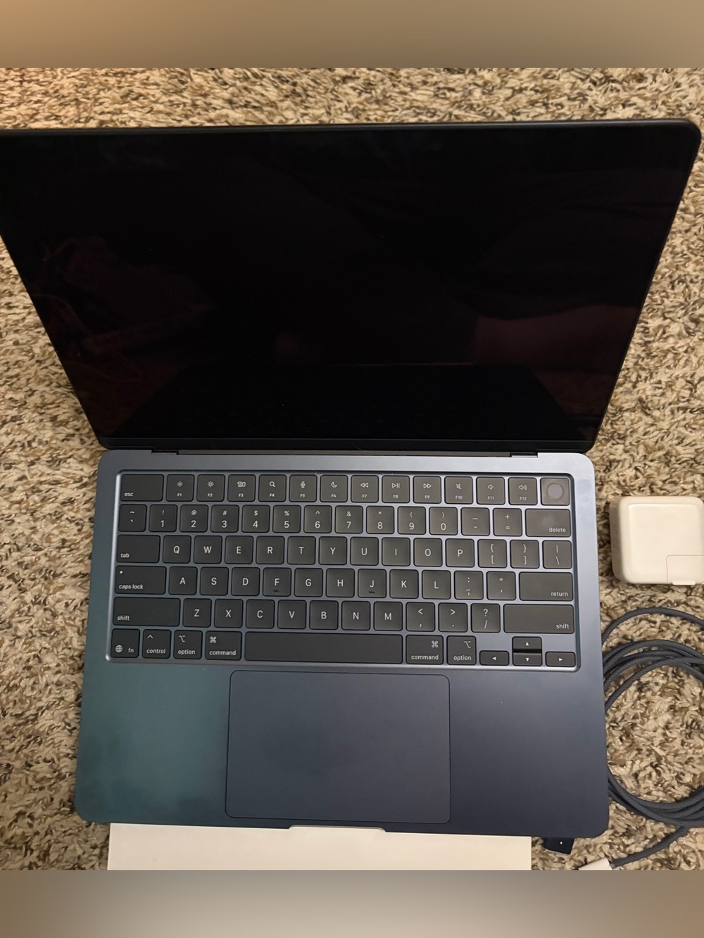 2025 Apple MacBook Air 13" M4 10C GPU 4.5GHz 16GB RAM 256GB SSD MW123LL/A Black - Picture 2 of 13